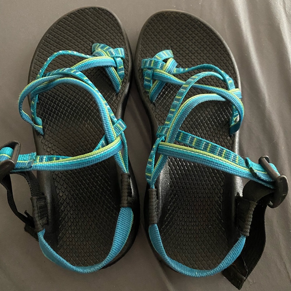 Chaco size 6